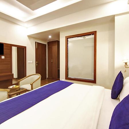 Marks Hotel & Banquet Noida Ngoại thất bức ảnh