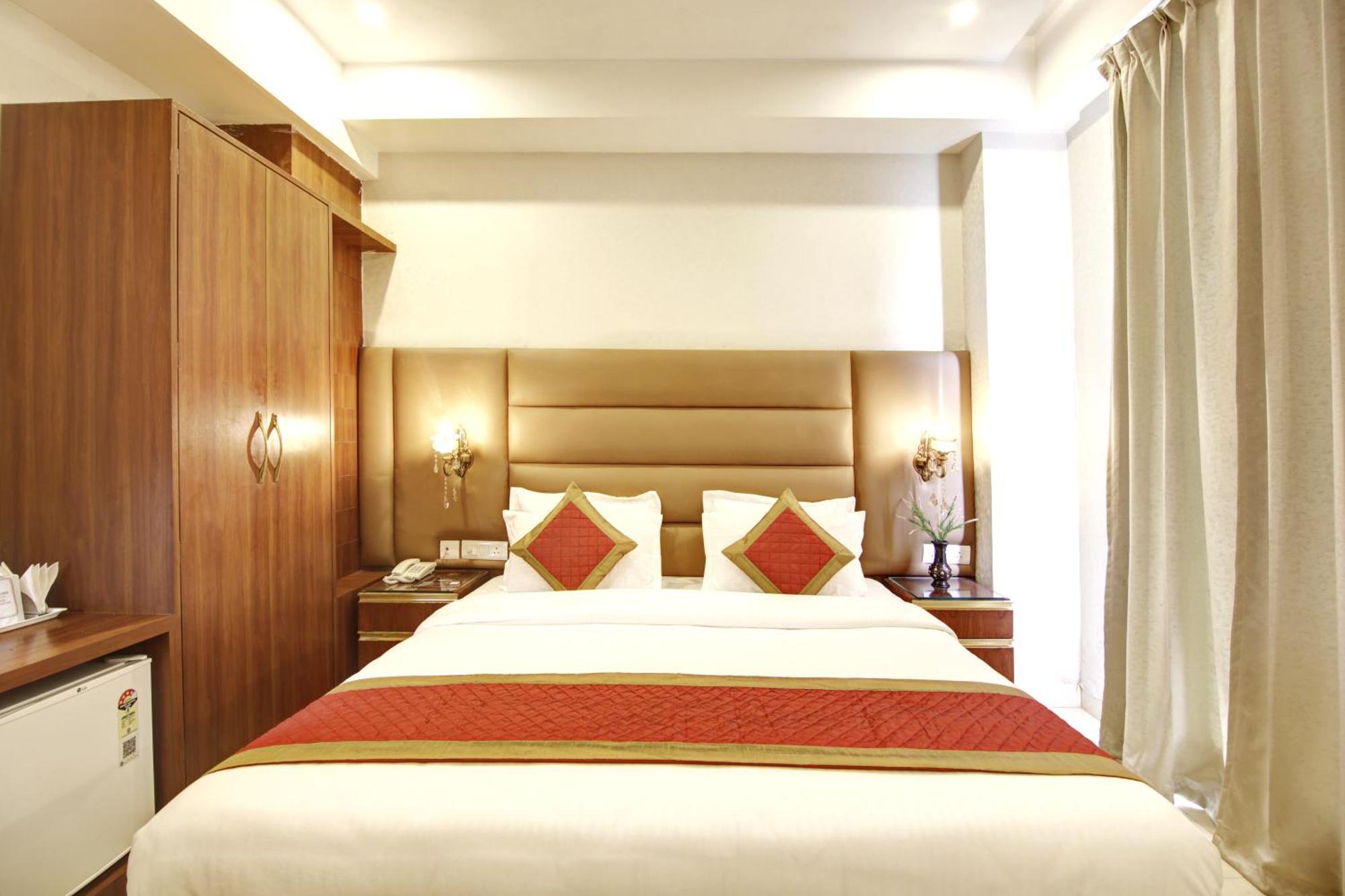 Marks Hotel & Banquet Noida Ngoại thất bức ảnh