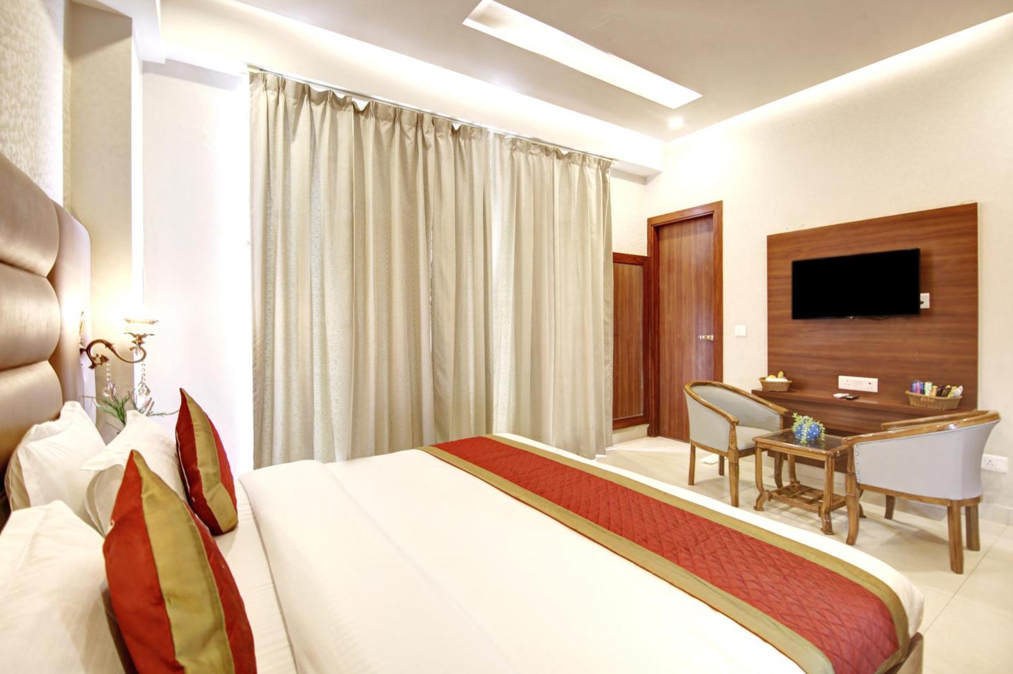 Marks Hotel & Banquet Noida Ngoại thất bức ảnh