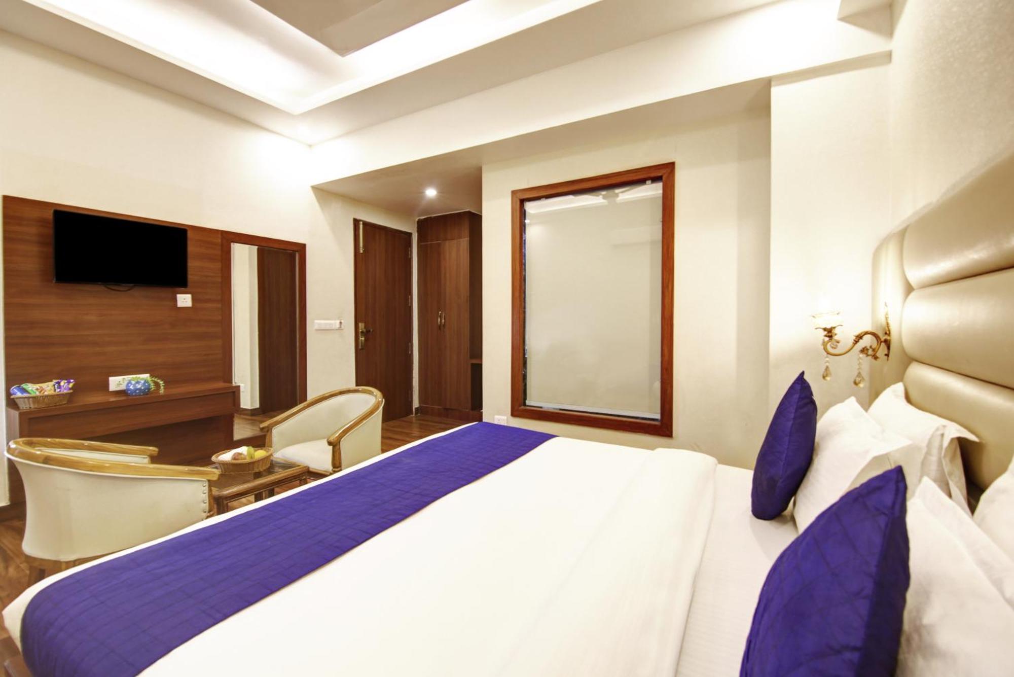 Marks Hotel & Banquet Noida Ngoại thất bức ảnh