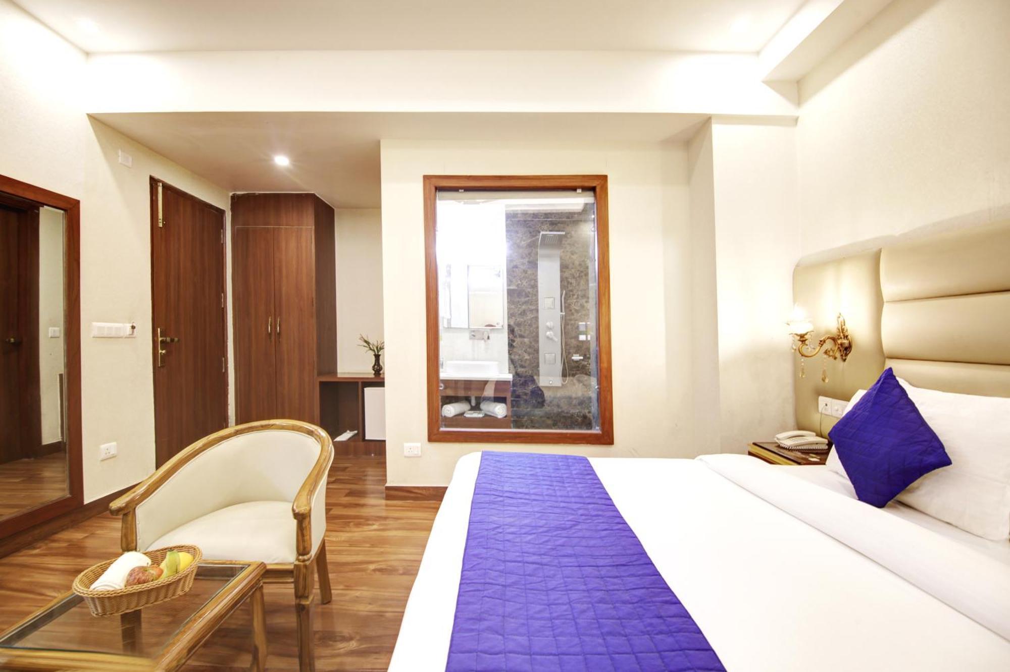 Marks Hotel & Banquet Noida Ngoại thất bức ảnh