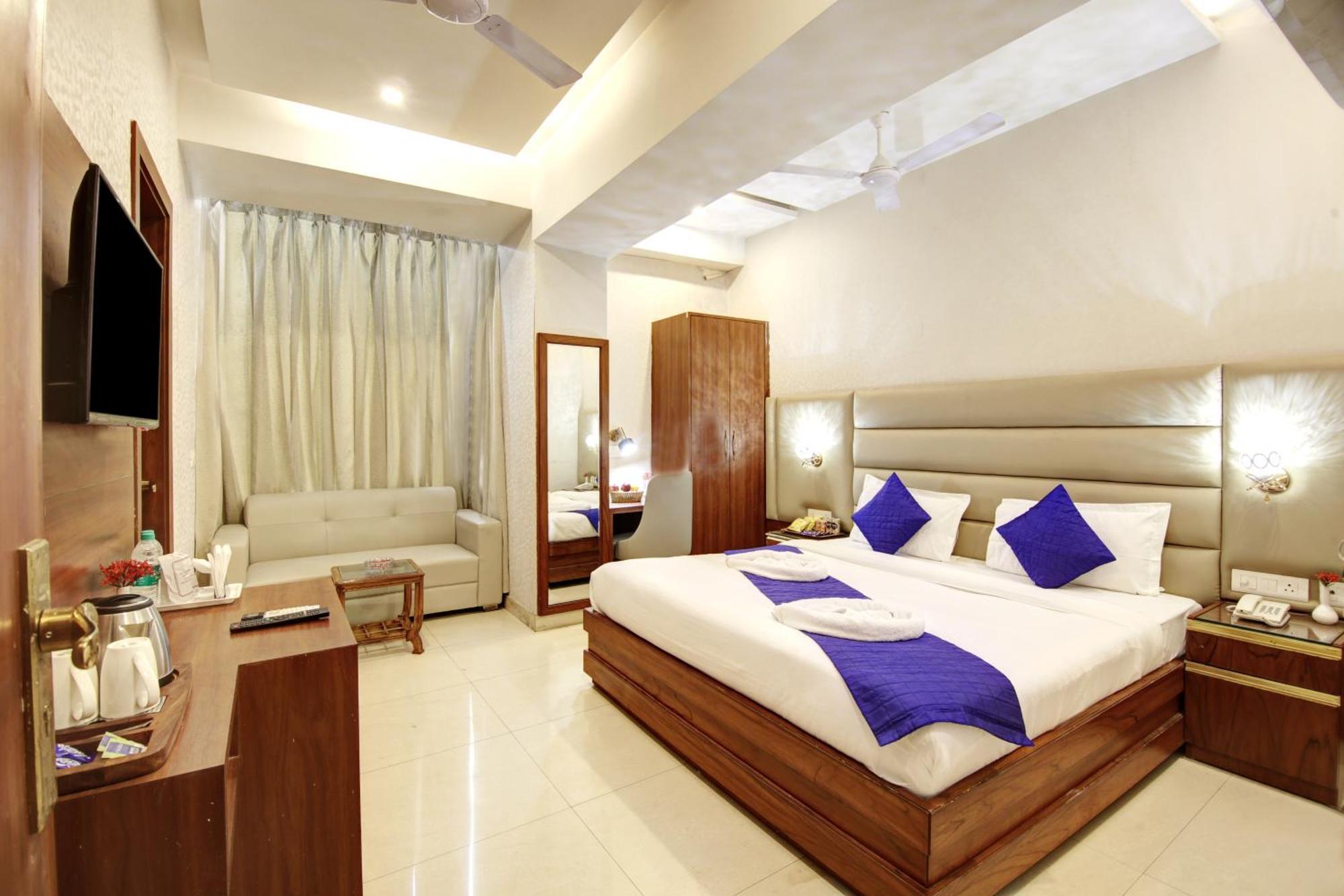 Marks Hotel & Banquet Noida Ngoại thất bức ảnh