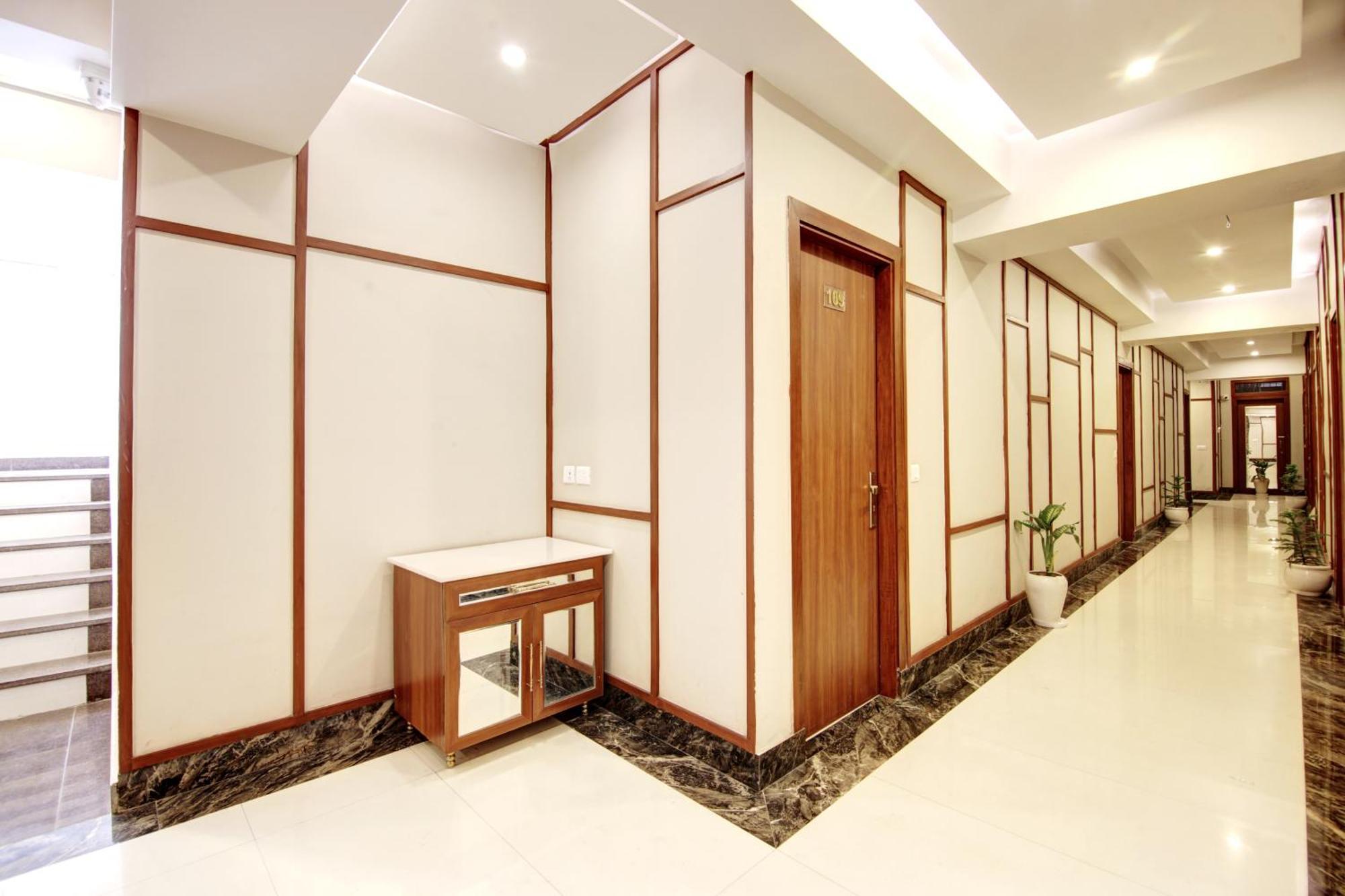 Marks Hotel & Banquet Noida Ngoại thất bức ảnh