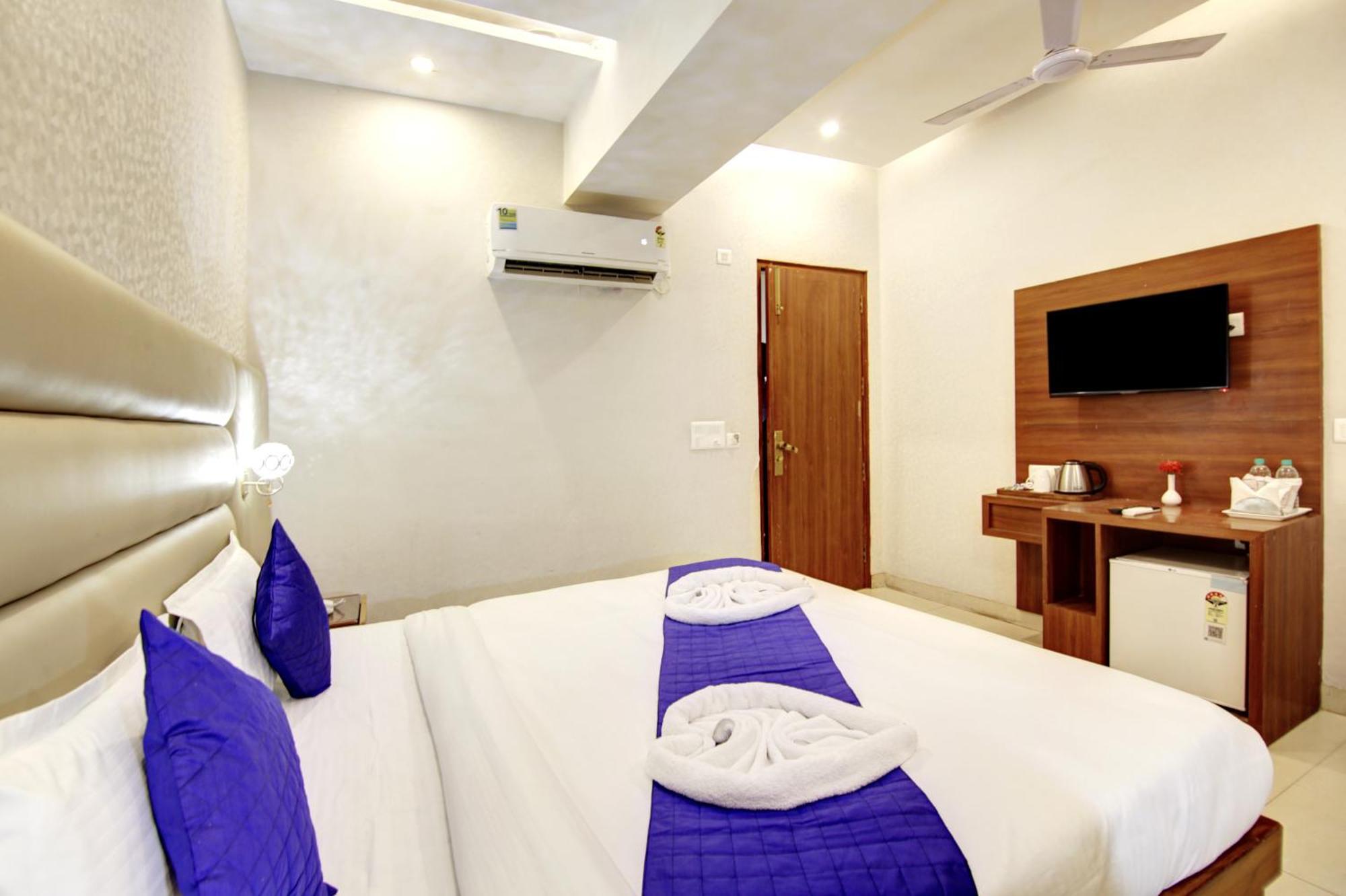 Marks Hotel & Banquet Noida Ngoại thất bức ảnh
